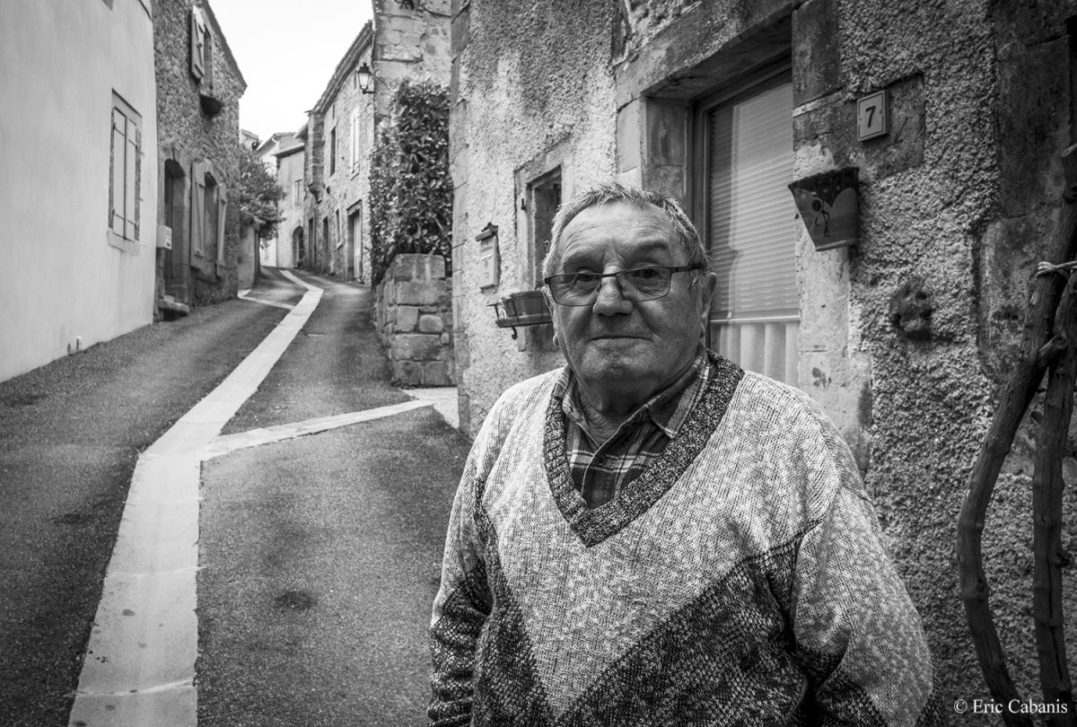 On February 29, 2020, Guy, an inhabitant of the village of Laurac, former capital of the Lauragais region to which he gave his name, told me that he was born here and was still living in the house where he was born Photojournalism Portraits Eric Cabanis