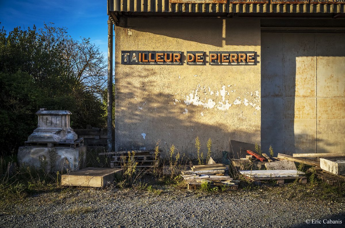 Ancien atelier de tailleur de pierre près de Pezens, le 7 octobre 2020 Ancient Stonemasonworkshop near Pezens, southern France, October 7, 2020 Eric Cabanis Photography