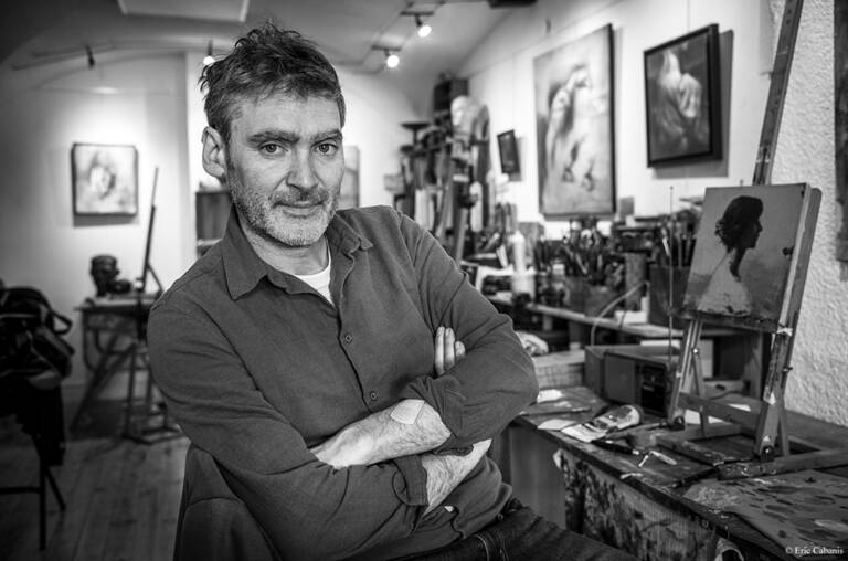 Laurent Navarre dans son atelier à Clermont-Ferrand le 23 avril 2026